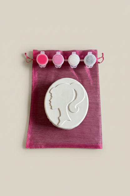 Miss Pink Silhouette